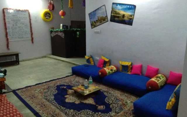 Khandela Paying Guest House