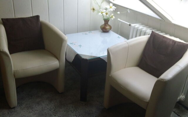 AA Pension Hoffmann Prague