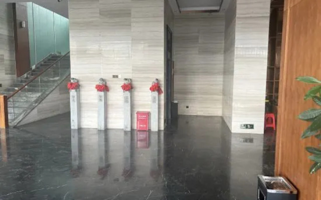 Junlun Hot Spring Hotel