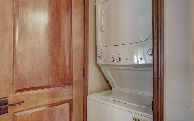 Plaza Level Luxury 3br -right In Beaver Creek Village 3 Bedroom Condo by RedAwning