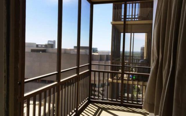 Downtown 1 Bedroom Apt 20L