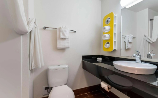 Motel 6 Wilkes Barre, PA - Arena