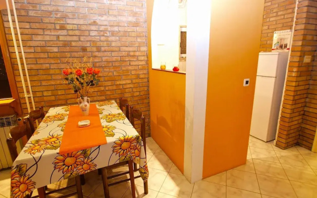 Apartment 977