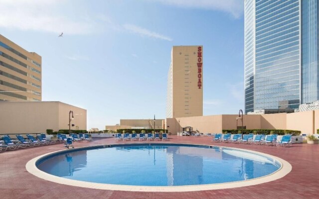 CozySuites at Showboat