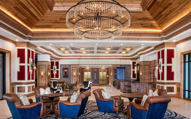 Brownwood Hotel & Spa