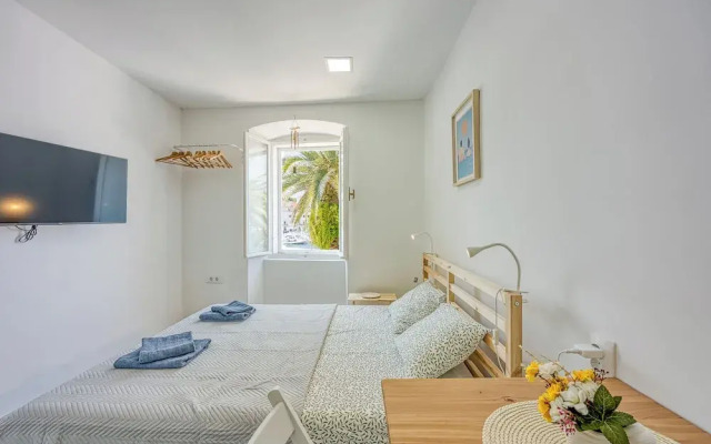 Lasta 10 Losinj Town Studio Apartment