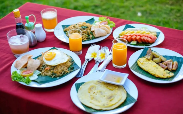 OYO 992 Semilir Senggigi Inn