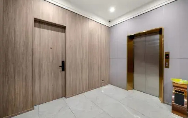 Chonpines Hotel (Daqing West Railway Station Wanda Plaza Branch)