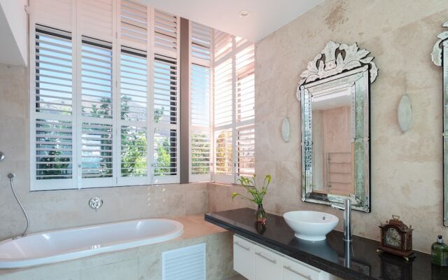 Penthouse 702 Kylemore B