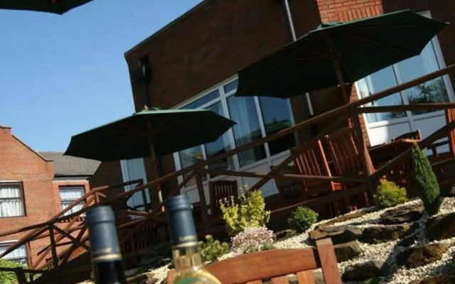 Surya Hogs Back Hotel and Spa