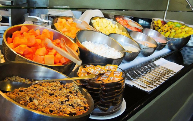 Hotel Coral And Marina