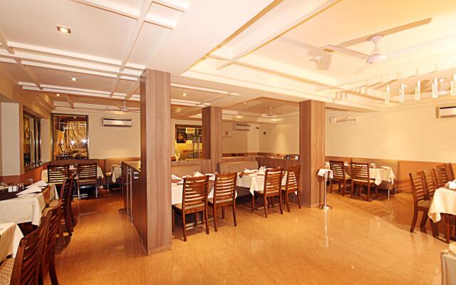 Sandalwood Hotel & Retreat