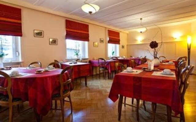 Hotel Deybach