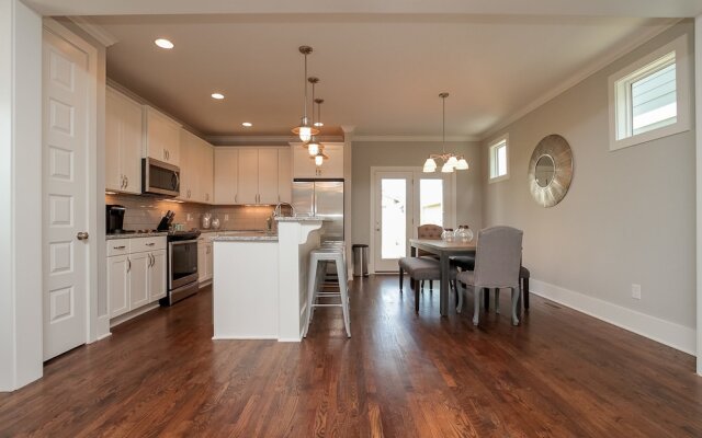 Brand New Luxurious 4BR