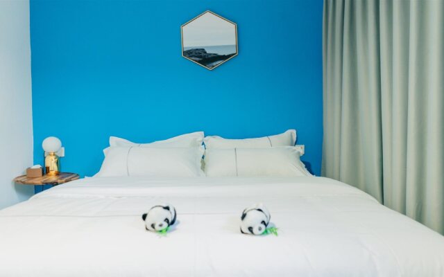 Mr.Panda Youth Hostel