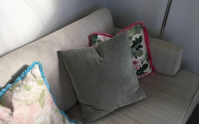 Sunny Holiday Home Near the Beach