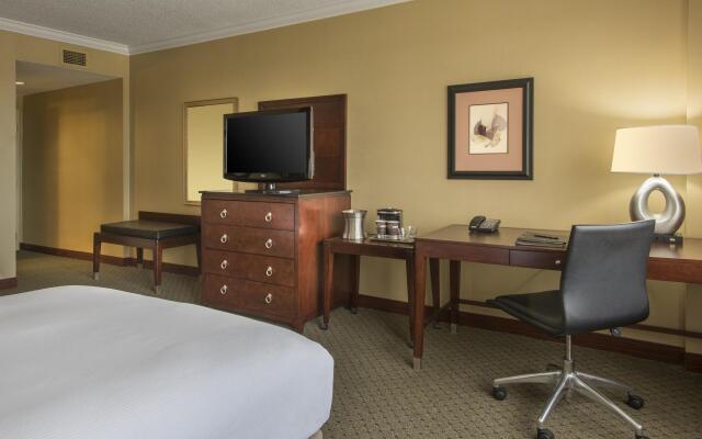 DoubleTree by Hilton South Charlotte Tyvola