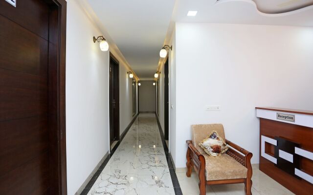 OYO 14384 Luxury residency