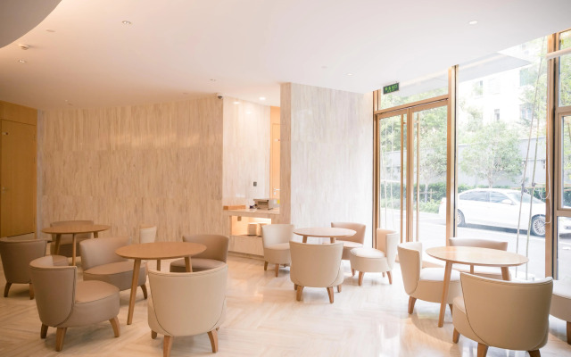 Vienna Hotel - Shanghai Nternational Cruise Terminal Branch