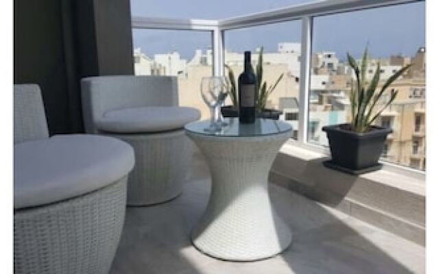 The Edge Apartment
