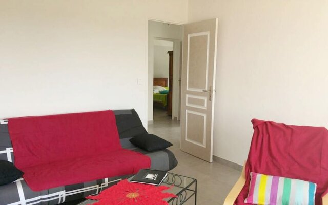 Apartment With 2 Bedrooms in Velaux, With Pool Access, Furnished Garde