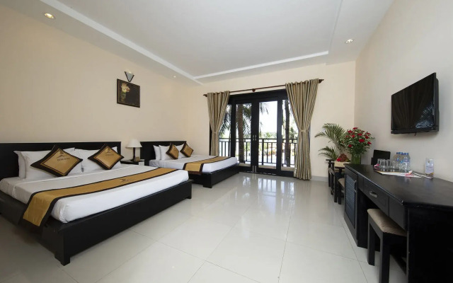 Hon Rom Central Beach Resort