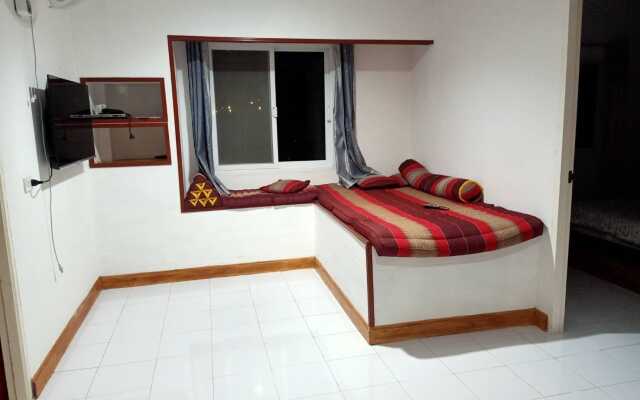 Les Collines Resort