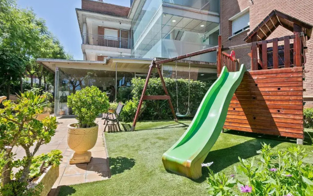 Velor Apartments