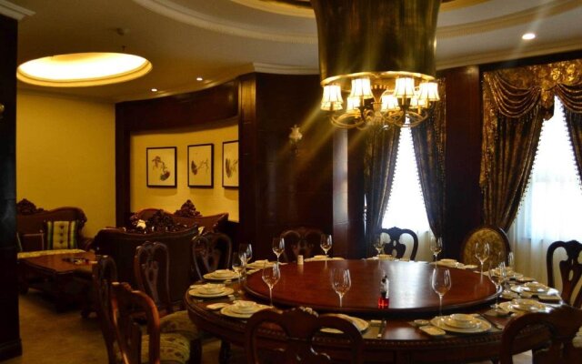 Junding Huayue Hotel