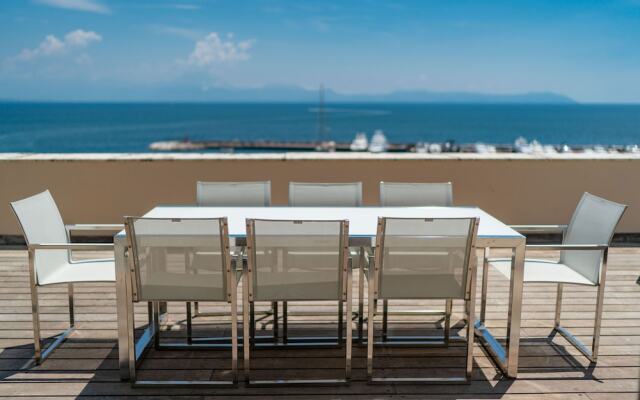 Caracciolo 13 Rooftop & Suites