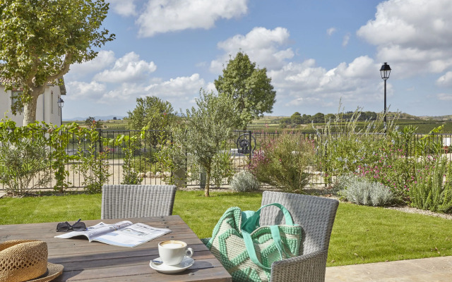 Château Saint Pierre de Serjac