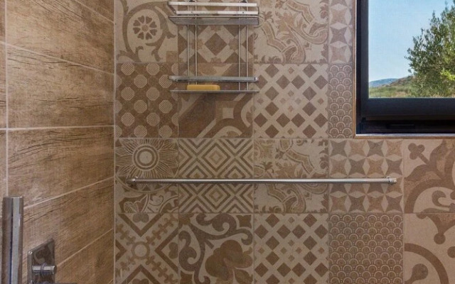 Stylish Villa, Private Pool, Large Garden, sea View, En-suite Bathrooms