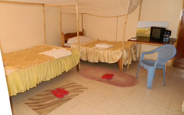 Batian Guest Hotel
