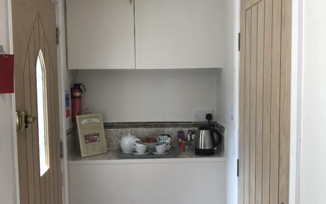 Old Thatch Bambers Green