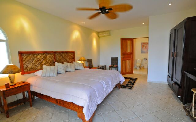 Hotel Cocomar Beachfront Hotel