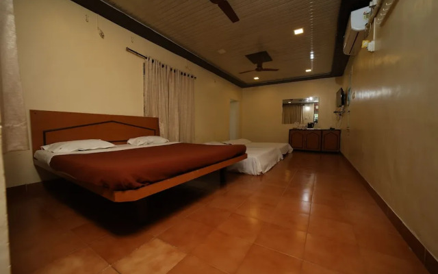 Gujarat Bhavan Hotel