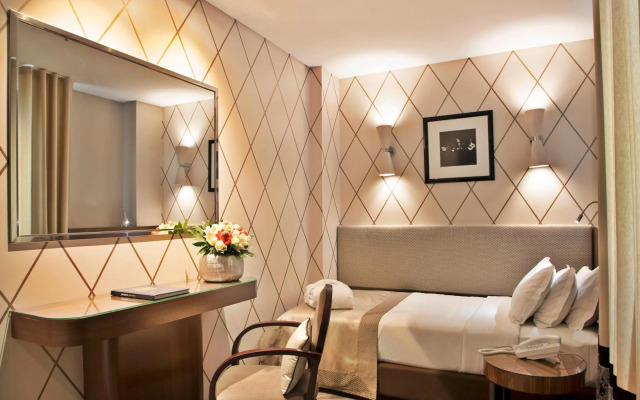 Lisboa Carmo Hotel