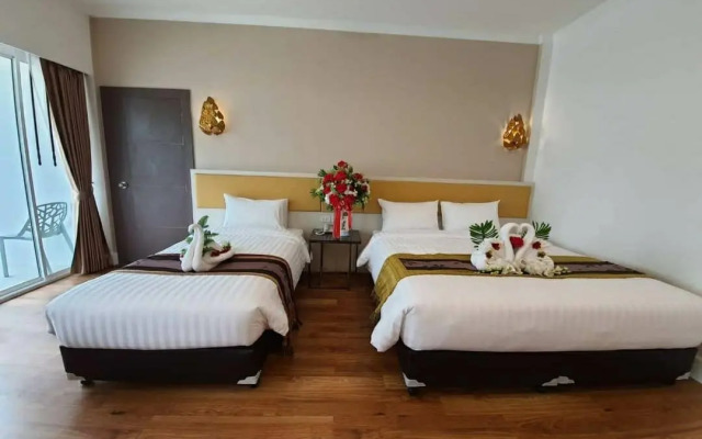 Swan Lake Hotel Sattahip