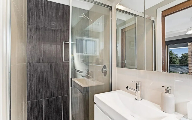 Away @ Nelson Bay, 29 Wollomi Avenue