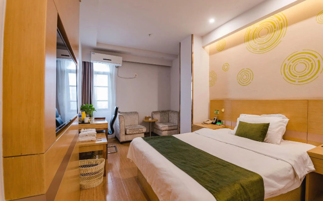 GreenTree Inn Xinyang Gushi County Liaocheng Avenue