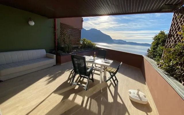 Barbara Apartment With Lake View in Ghiffa