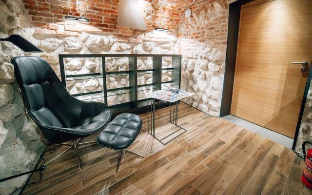 Luxury Apartments by Wawel Castle