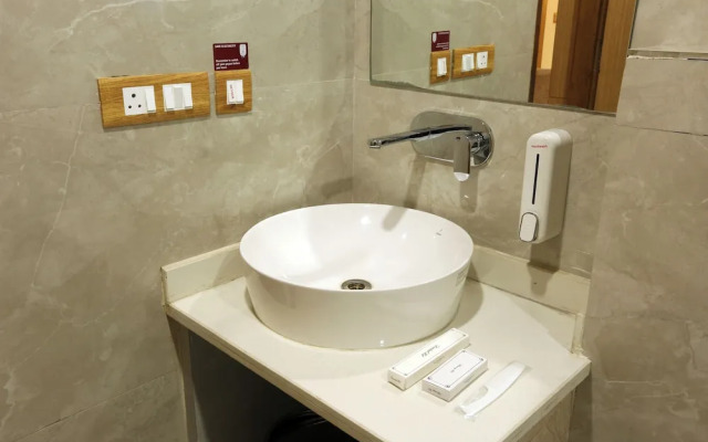 Hotel Sakura by Maps, GURGAON