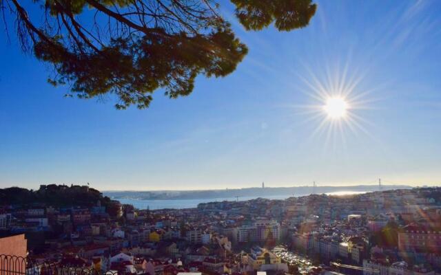 Aesthetic Riverview Apartment in Historical Lisbon
