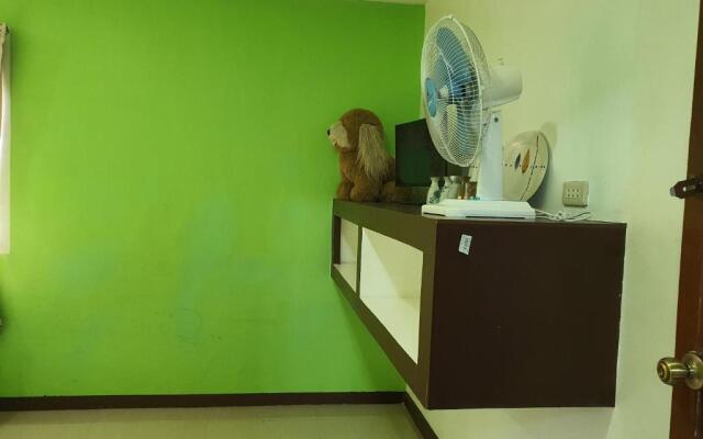 Adelle's Transient, spacious 3-bedroom homestay
