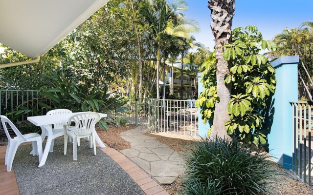 Diamond Beach 3 Bedroom Poolside Apartment - 34