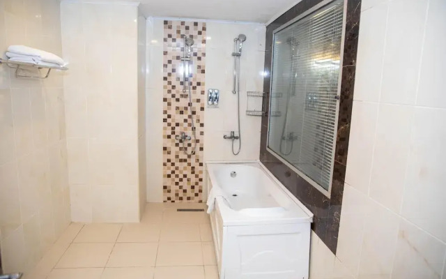 Caspian Buisness Hotel