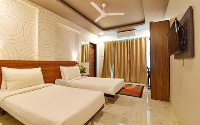 Fabhotel Manomay Homes