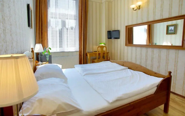 Hotel Štekl - Hrubá Skála