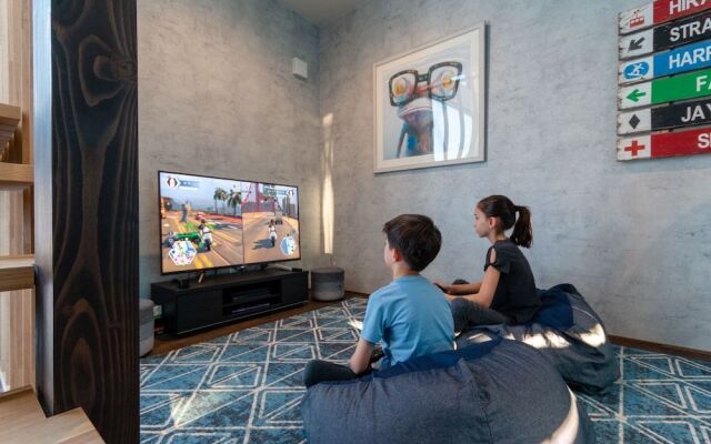 Off Piste Chalet by H2 Life